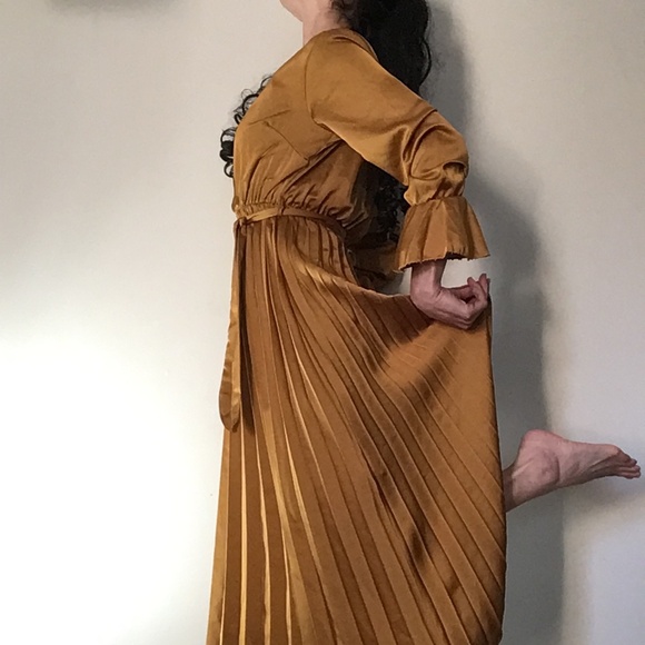 Gold Silk Dress - Picture 1 of 8